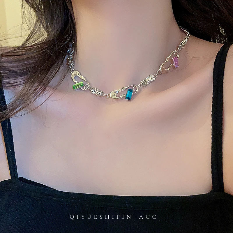 

KAITIN Personalized Necklace Women's Collarbone Chain 2023 New Style Temperament Accessories Advanced Light Luxury Neck Chain