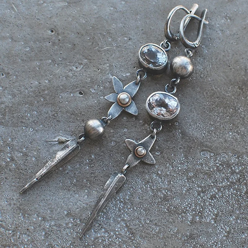 

DEAR-LIFE Creative geometry antique silver rhinestone star dangle earrings tassel vintage gothic earrings punk accessories