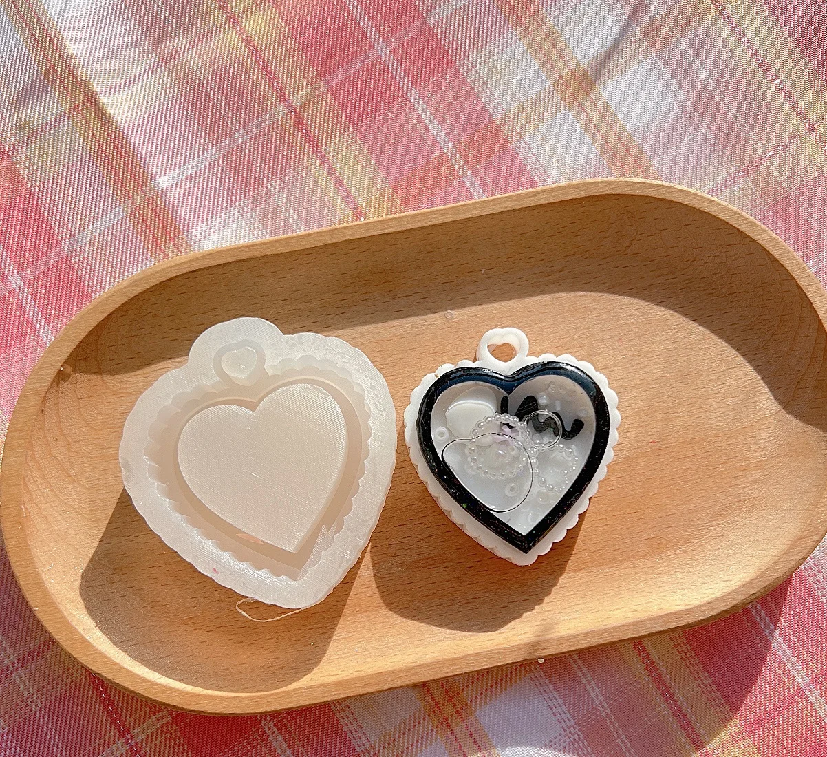 Wsy-276 форма в форме сердца с сыпучим песком для шейкера из смолы милая круглая