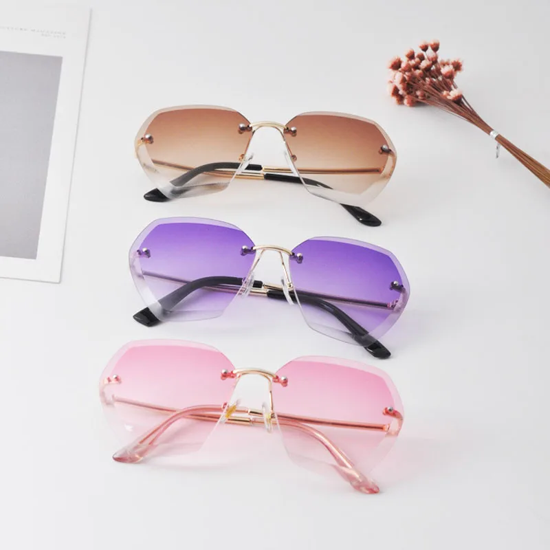 

3-9Yrs Baby Girls&Boys Kids Sunglasses Rimless Gradient Infantil Sun Glasses Children Fashion UV400 Shades Beach Eyewear N138