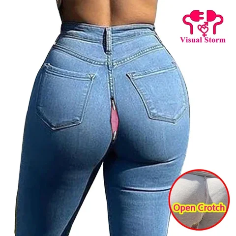 Қыздар жақындарына арнап түсіріп жатыр