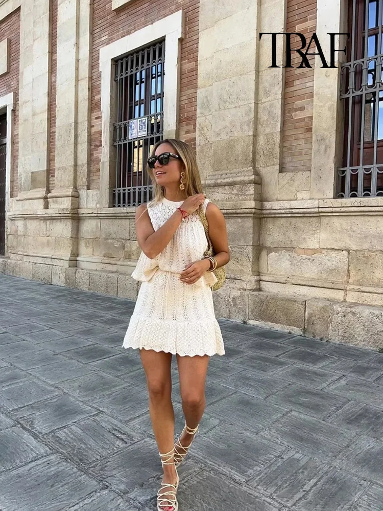 TRAF женская мода жаккард вырез вязать комплект череп вышивка дизайн без рукавов