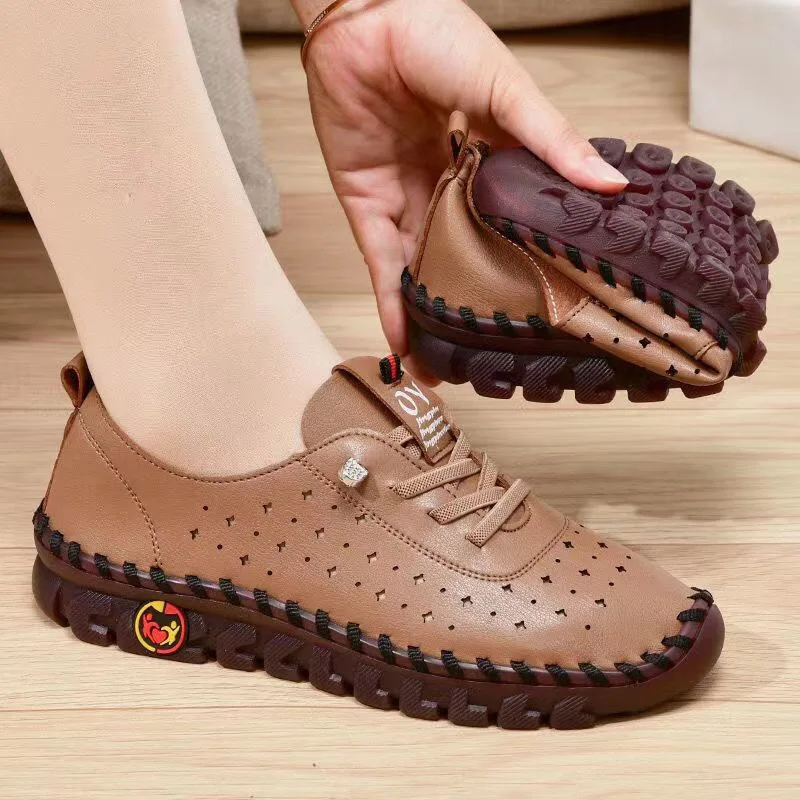 New Flat Sole Single Shoes Large Size Hand Sewn Cow Tendon Soft Sole Mom's Shoes Casual Breathable Hollow Hole Doudou Shoes