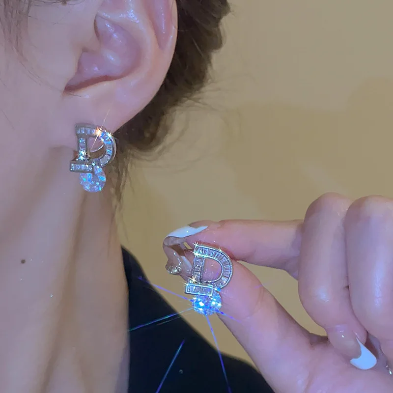 

Simple Versatile Small Zircon Letter D Advanced Earrings For Women Korean Fashion Earring Daily Birthday Party Jewelry Gifts