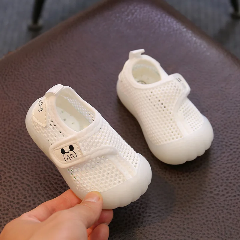 

2022 Boys' and girls' walking shoes breathable mesh sports shoes soft soled toddler mesh shoes