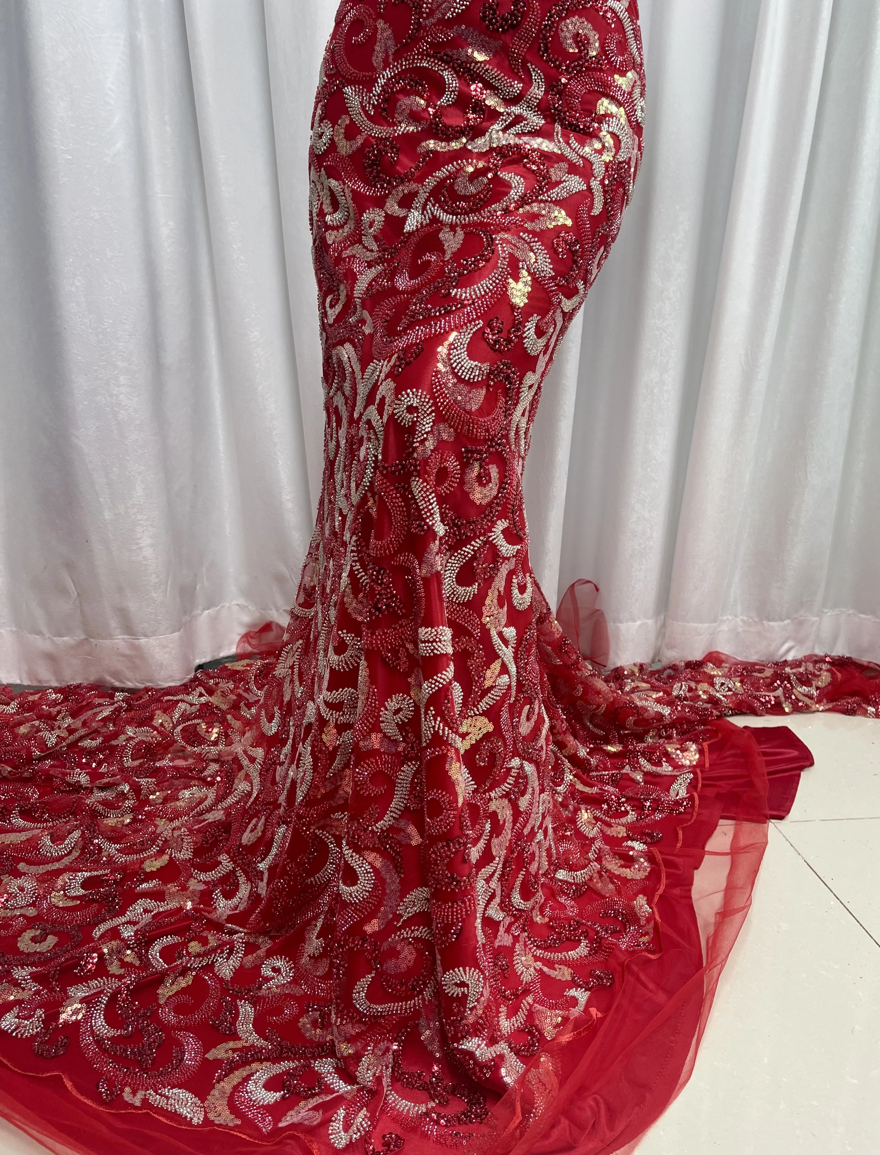 

Высококачественная красная африканская вышитая Тюлевая ткань ручной работы с бусинами Роскошные Блестки Сетчатое кружево вечернее свадебное платье