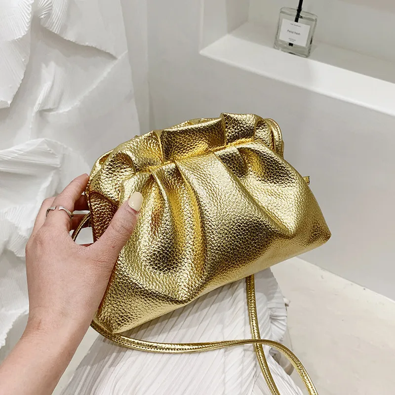 Unique Design Pretty Leather Retro Crossbody Cloud Bag Solid Color Delicate Clutch Clip Bag Female Luxurious Cloud Bag