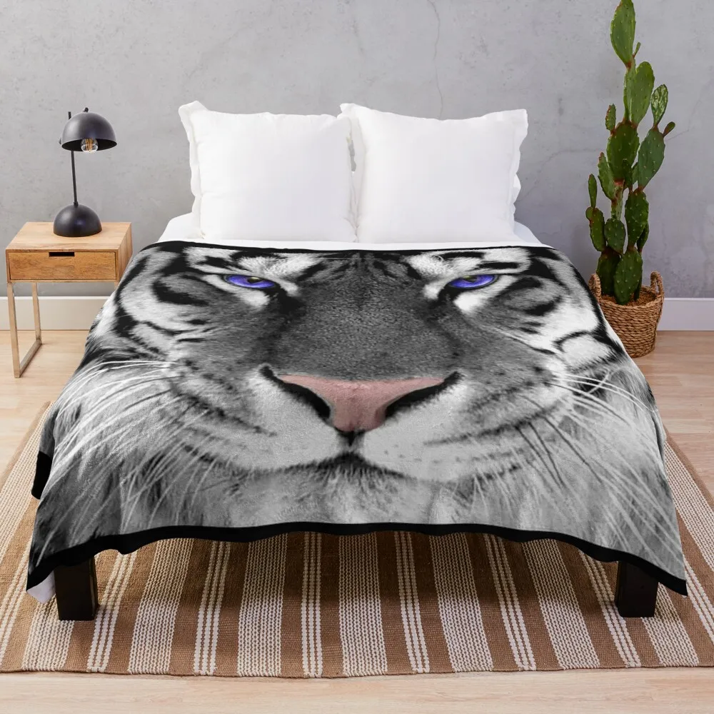 

Tiger Throw Blanket Animal Super Soft Warm Lightweight Flannel Blanket Cozy Fuzzy Plush Bedding Blanket Gift Fluffy Fleece