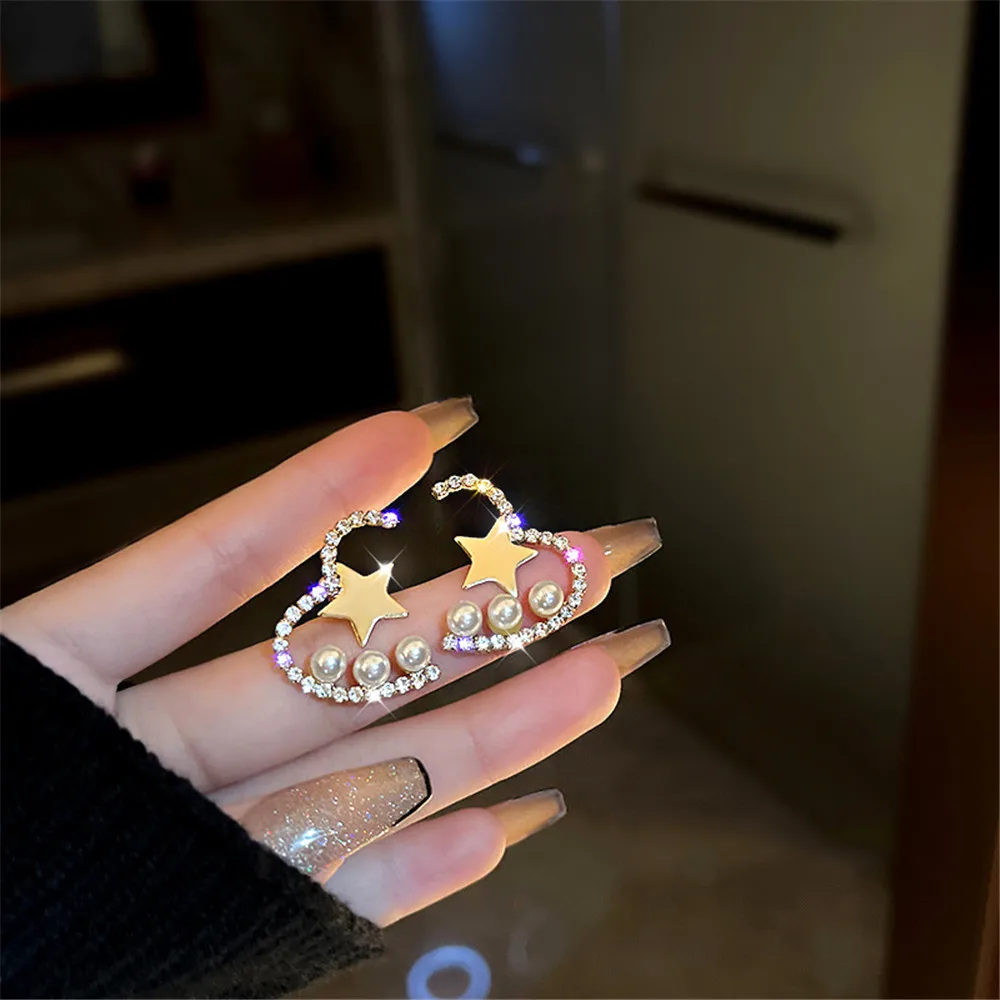 

New Korea Exquisite Love Star Pearl Earrings Female Temperament Niche Design Sense Ear Studs Temperament Ear Jewelry Wholesale