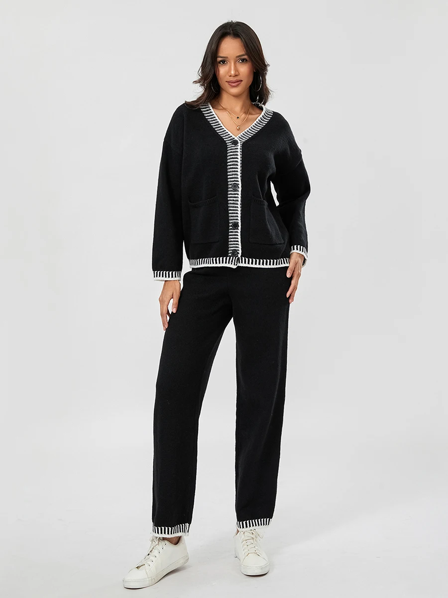 Женский трикотажный кардиган на пуговицах с длинным рукавом и широкими