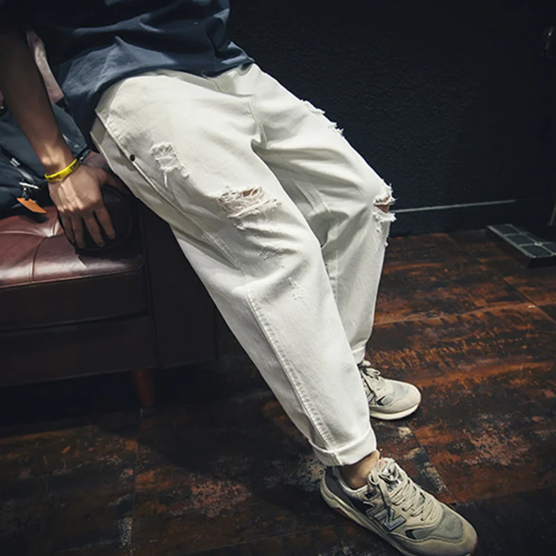 Streetwear Men 2022 New Pattern Vintage Recreational White Ripped Jeans Loose Straight Cylinder Broad Leg Trousers Autumn Female