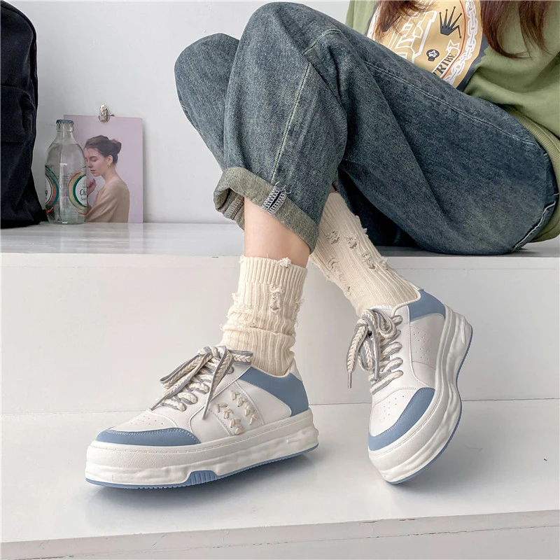 Women's Vulcanized Shoes Luxury Women's Sports Shoes Spring and Autumn New Lightweight Flat Shoes Casual Sports Walking Shoes