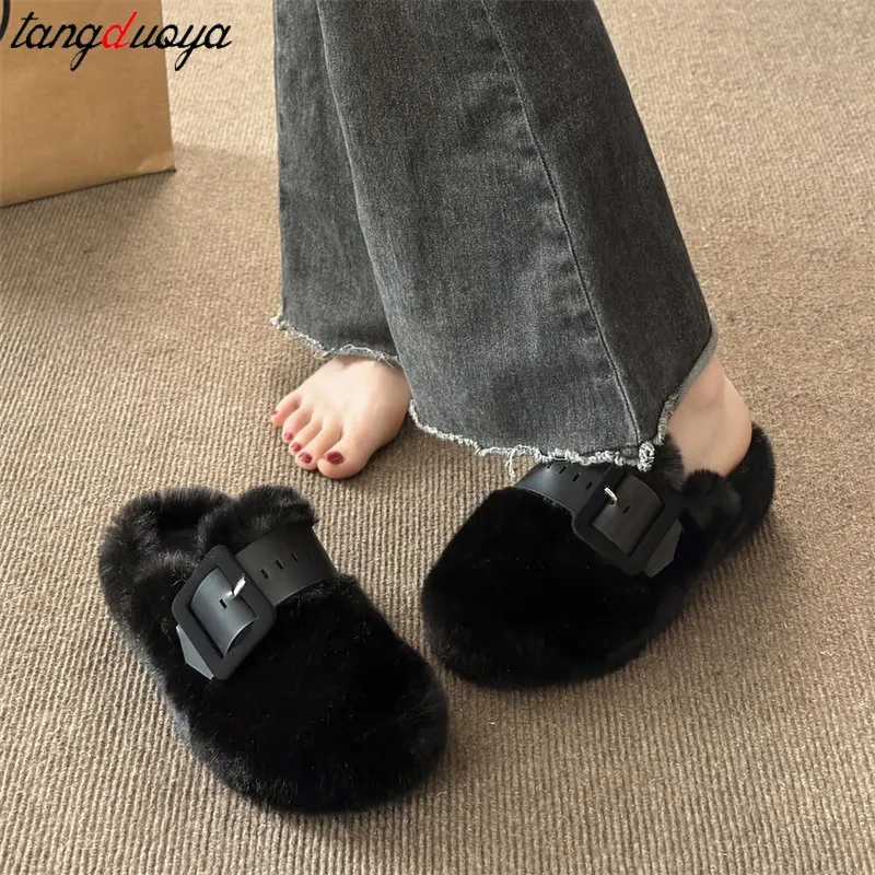 Женские тапочки из искусственного меха