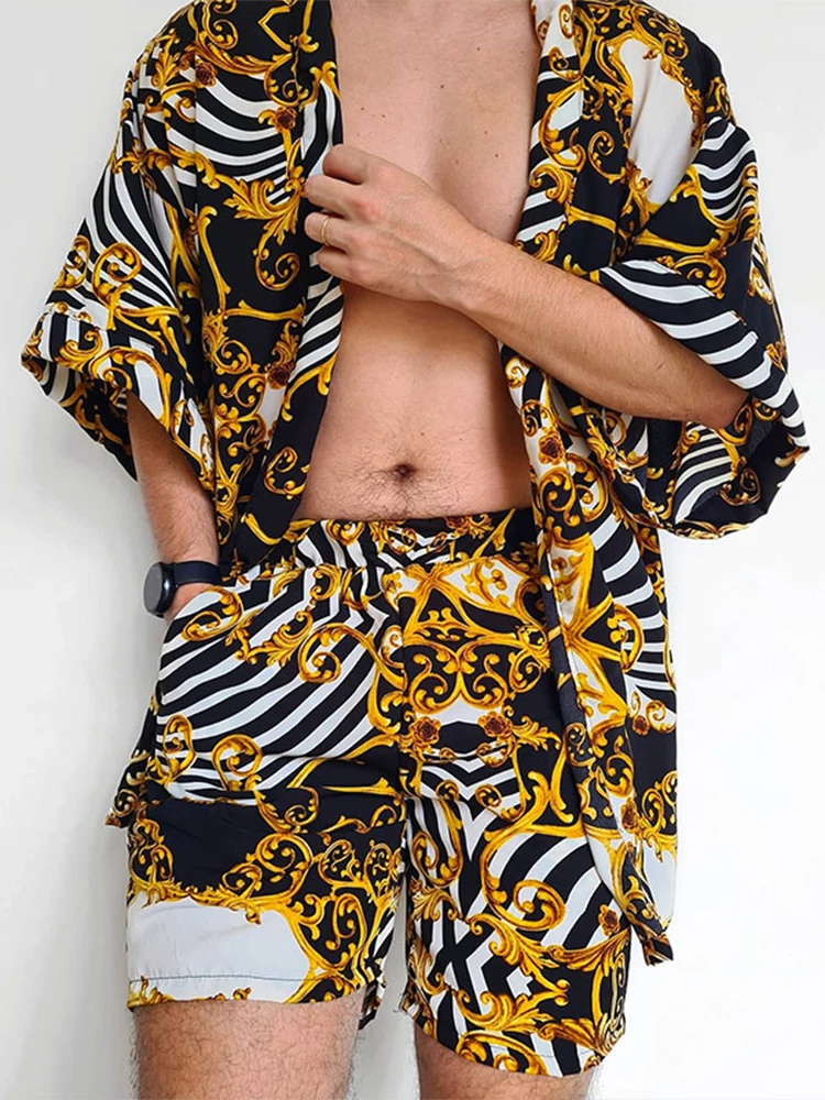 

New Men Hawaiian Print Suits Summer Male Fashion Beach Short Sleeve Tops+High Waist Two Piece Set 2022 Male Summer Street Suits