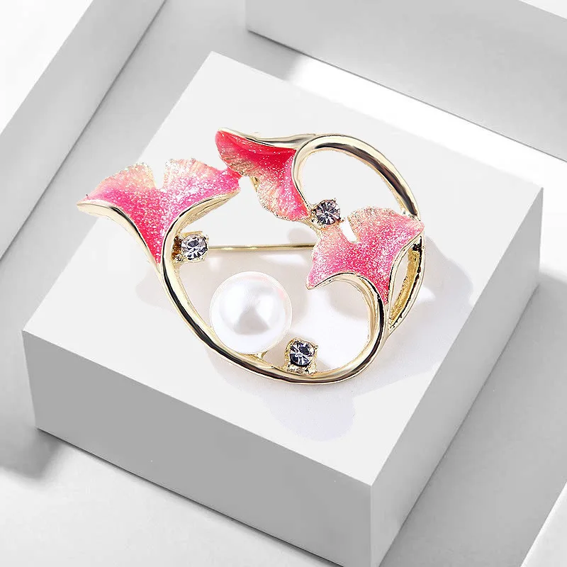 

TULX Pink Enamel Ginkgo Biloba Leaves Brooches For Women Beauty Plants Pearl Brooch Pins Scarf Buckle Jewelry Gifts