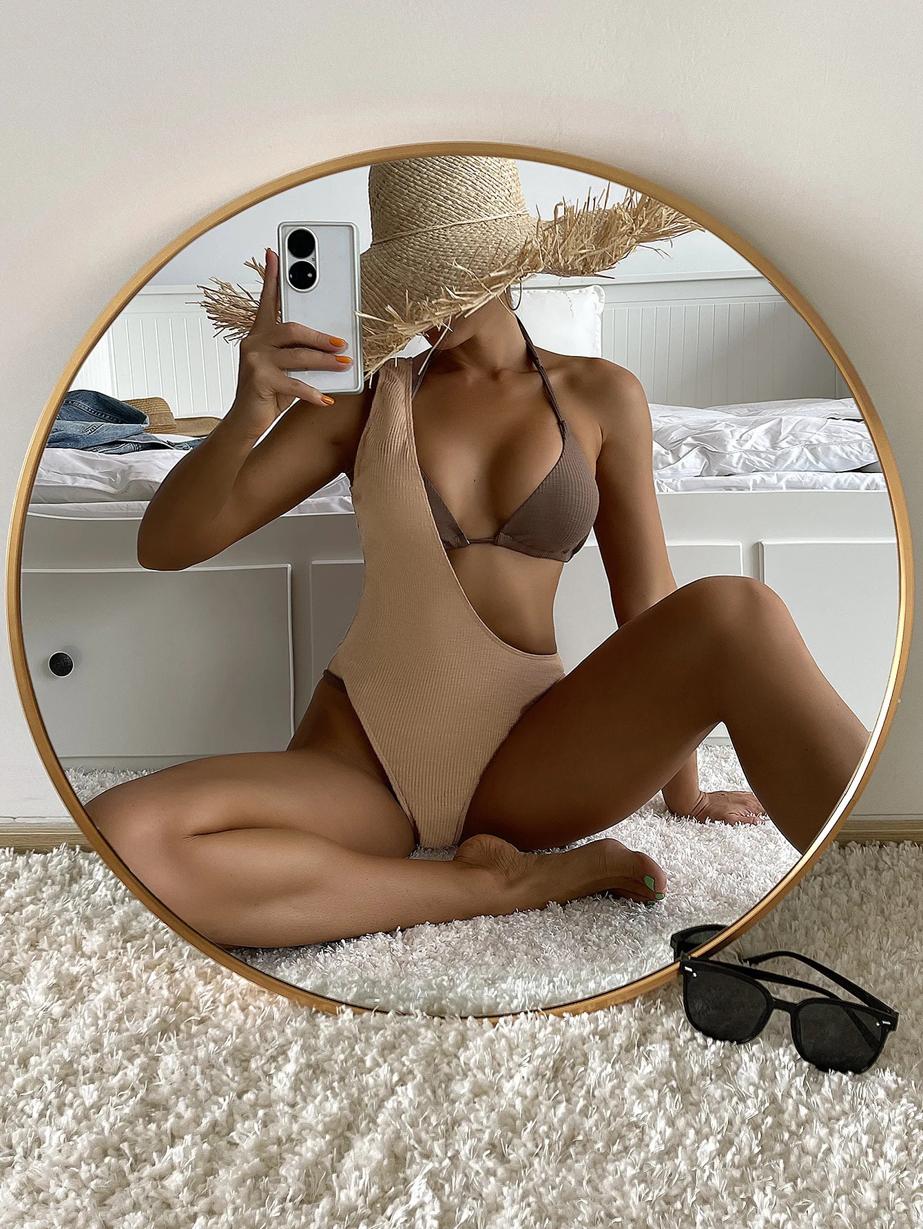 

2022 New sexy hot girl European and American swimsuit three -piece swimwear solid color bikini