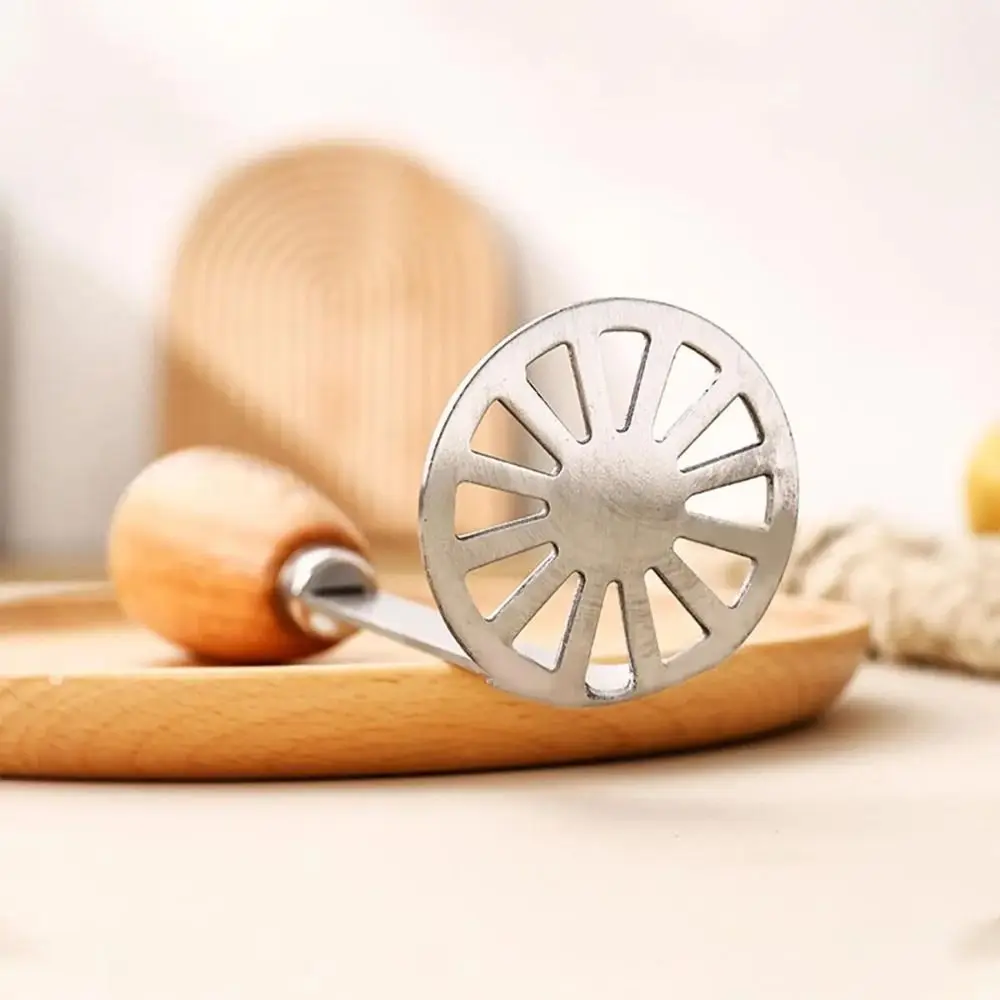Кухонный инструмент с деревянной ручкой машина для картофеля ручная