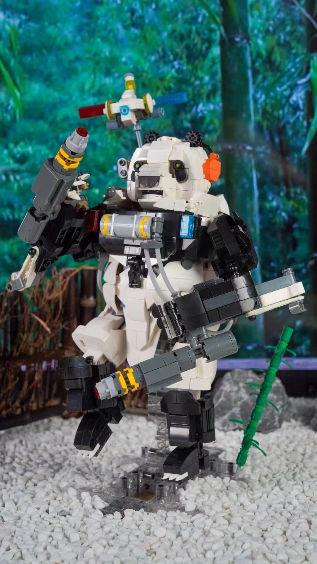 

Bionics mechanical SWAT Panda Bamboo animal Robocop model building blocks bricks MOC Creative ideal toys for kids christmas gift