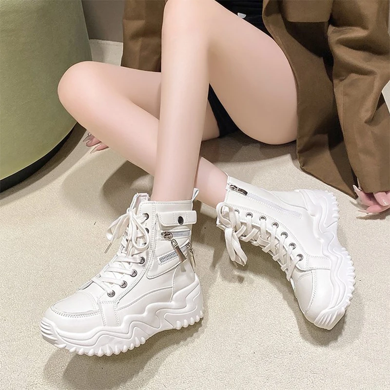 Женские зимние ботильоны на платформе дизайнерские кожаные теплые туфли плоской