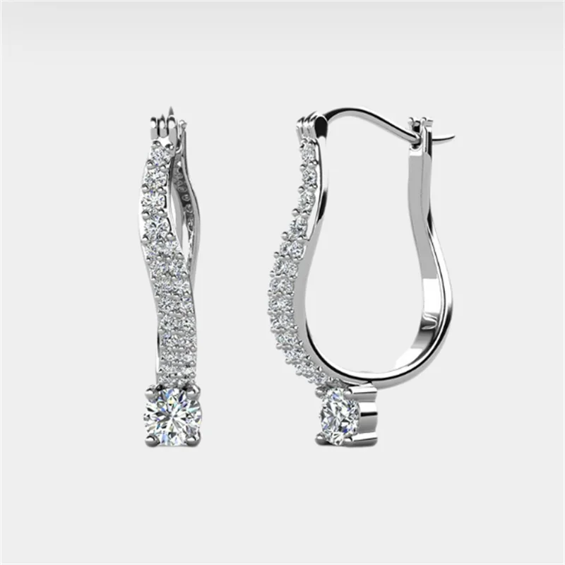 Модные трендовые классические серьги-гвоздики