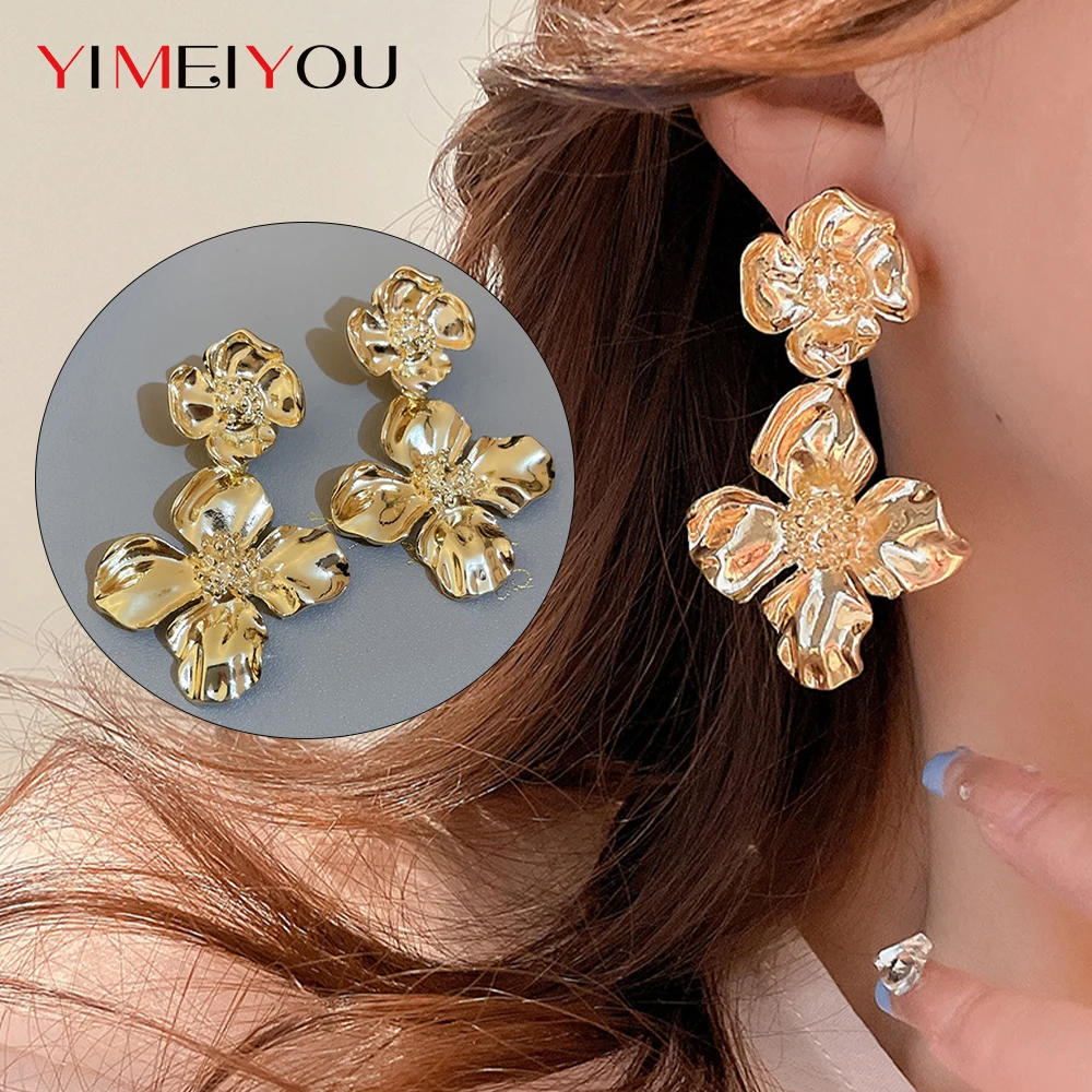 

Drop Earrings Classic Wedding Small Fresh Women Flower Golden Jewelry Niche Design Internet Celebrity Sweet Wholesale Free Ship