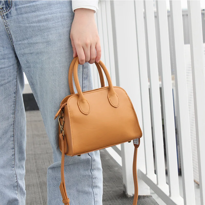 

Брендовая Подлинная Высококачественная Роскошная популярная Весенняя трендовая Корейская женская маленькая квадратная сумка через плечо...