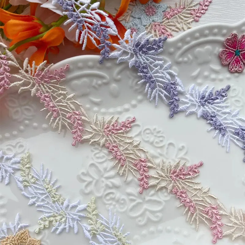 

15Yards 3cm Width Shiny White Pink Purple Color Flower Venise Diy Venice Lace Clothing Accessories Of Various Garment,Bra.Skirt