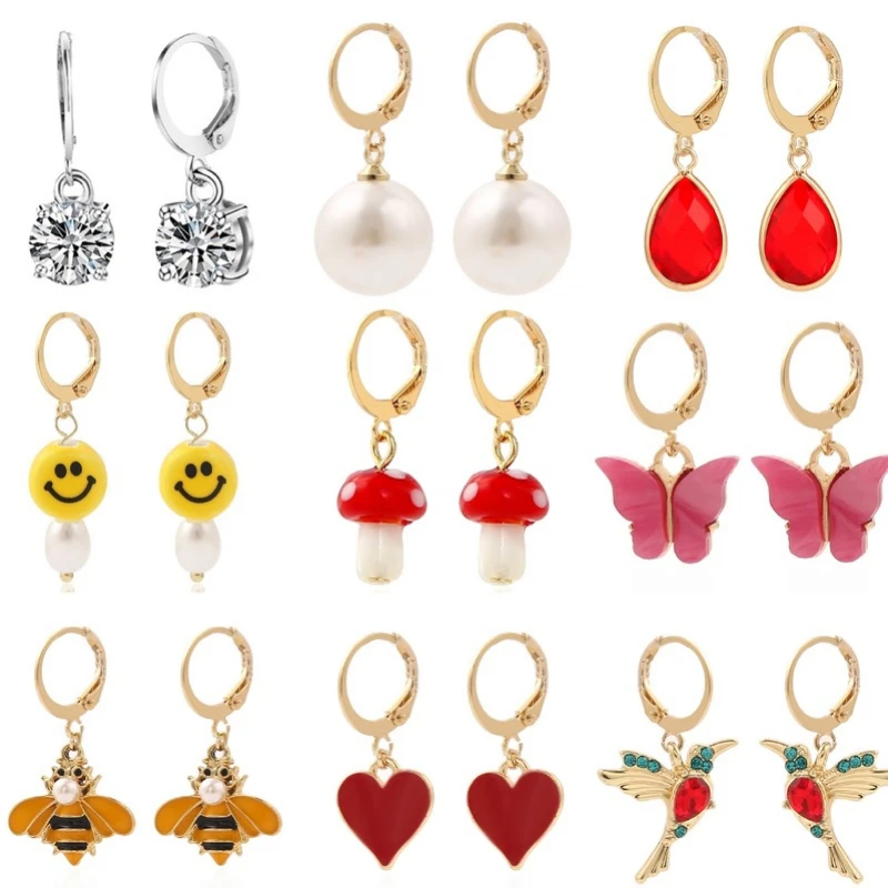 

Simple Smiley Butterfly Mushroom Soft Pottery Mini Set Earrings for Women Trend Fashion Casual Abstract Cute Romantic Earrings