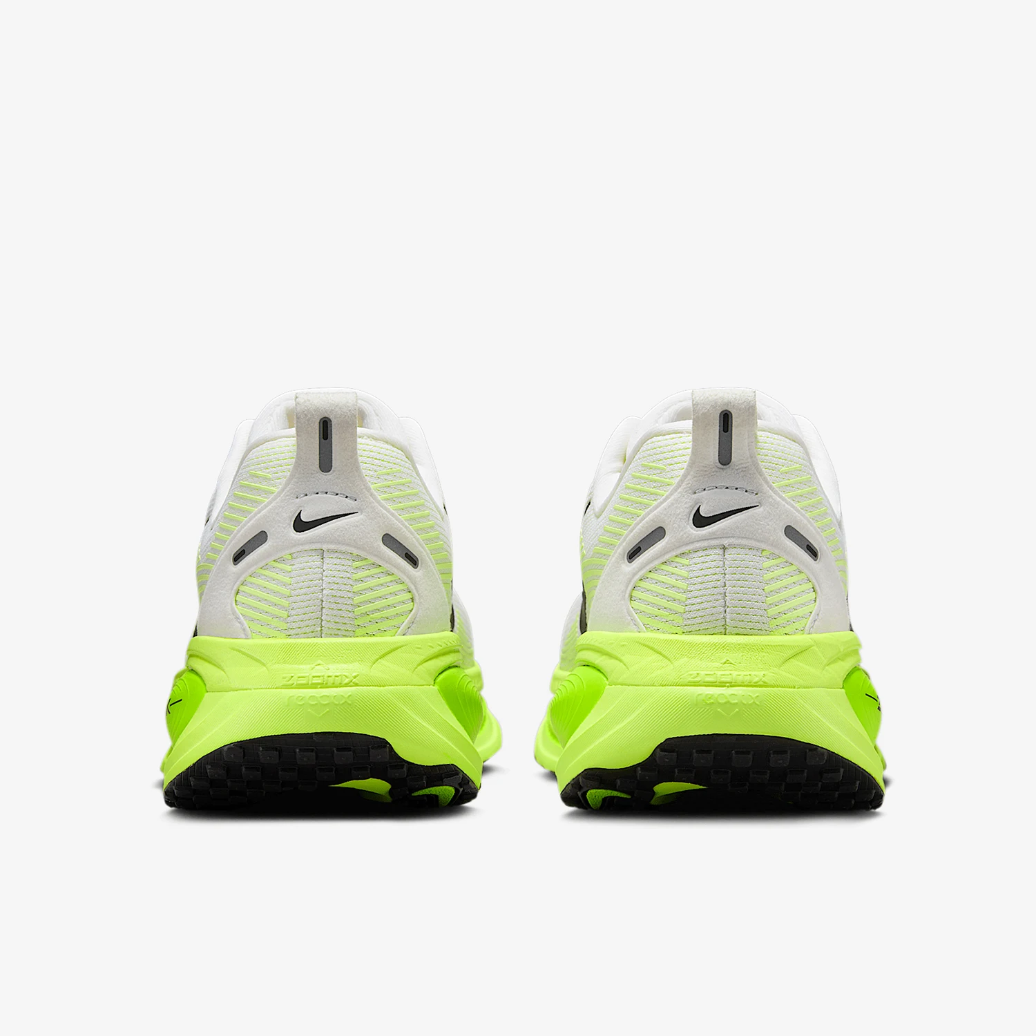 Женские кроссовки Nike Authentic Vomero 18 с толстой подошвой и амортизацией HM6804-102 (art.: 3920dbaf32cc8) - 3920dbaf32cc8