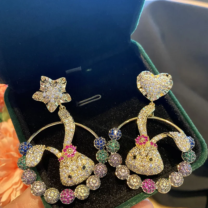 

Симпатичные серьги в форме кролика с шариками, инкрустированные цветными Фианитами, тяжелый орнамент