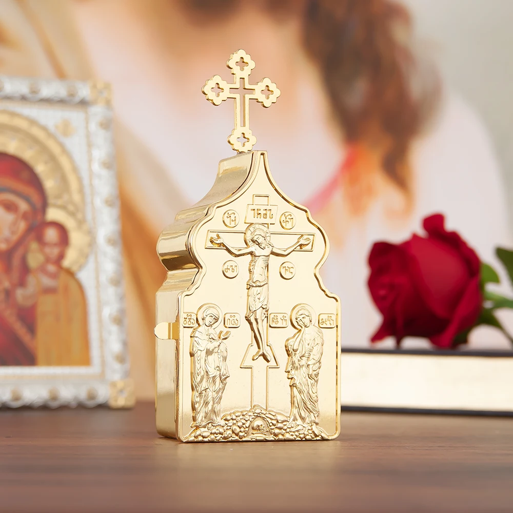 Позолоченная коробка для Святого Причастия HTISOK