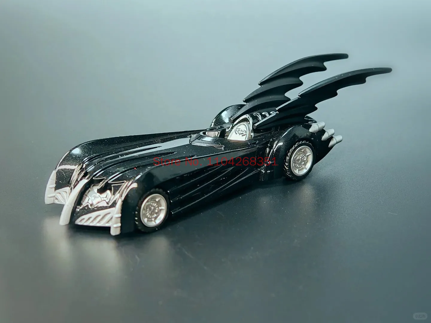 Фото Новая коллекционная модель автомобиля Бэтмобиль Gothan Shadows Blokees The Dark Knight E02 Wheels 1:64 (слепая коробка), Бэтмен, сборная модель, игрушки, подарки №4