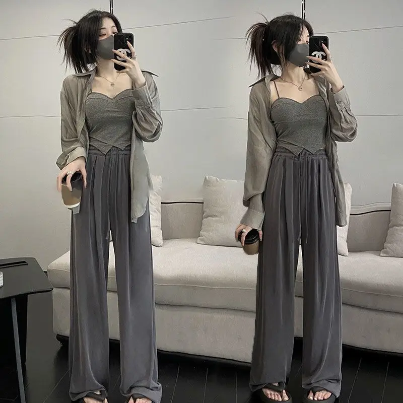 

Three Pieces Set Women Tracksuit Sweater Vest and Pleated Shirt Jogging Pants Set Ladies Casual Fashion Outerwear Outfits G14