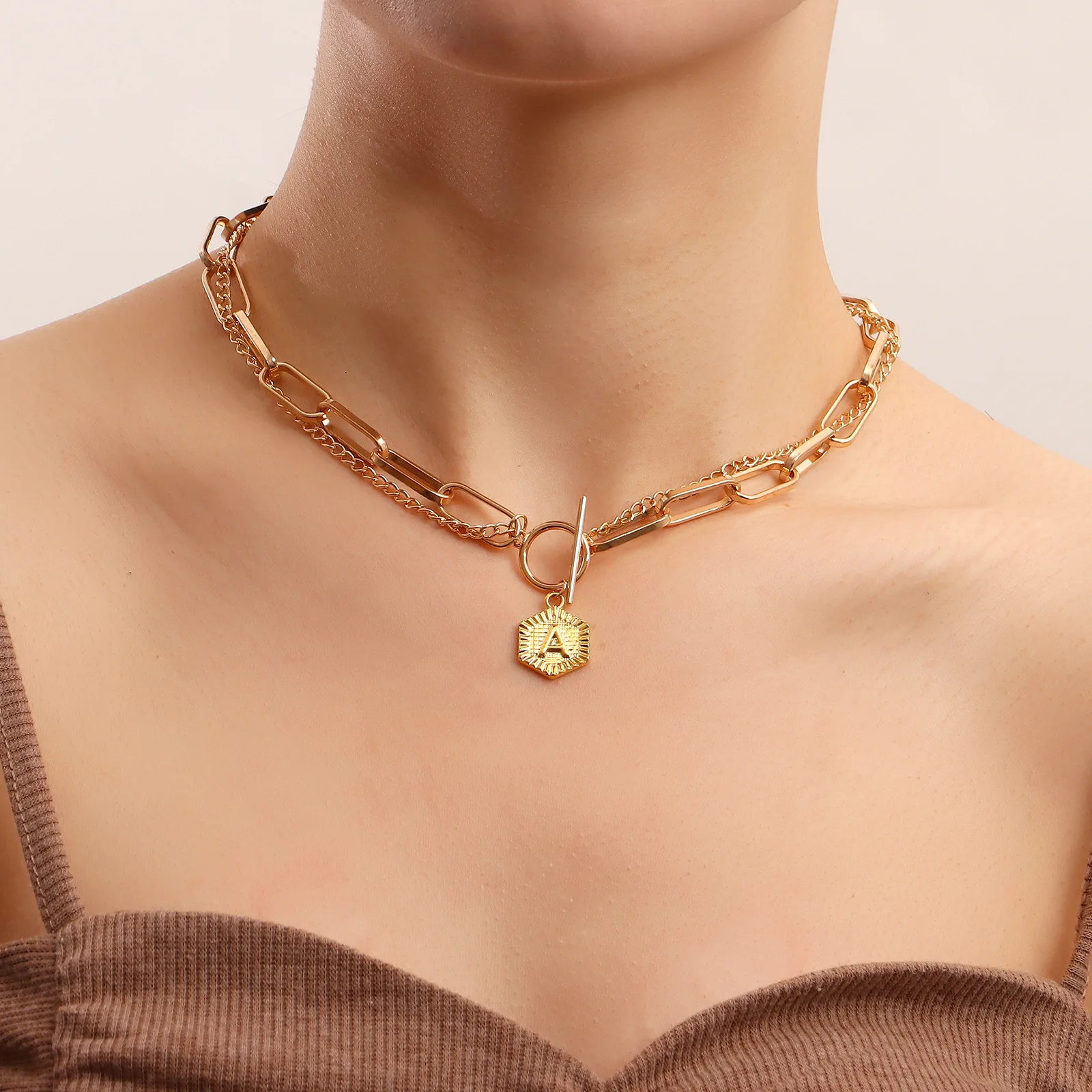 

Ожерелье женское с подвеской-биркой из сплава, короткая цепочка до ключиц, модное Ювелирное Украшение в стиле панк, простой стиль, новинка, ...