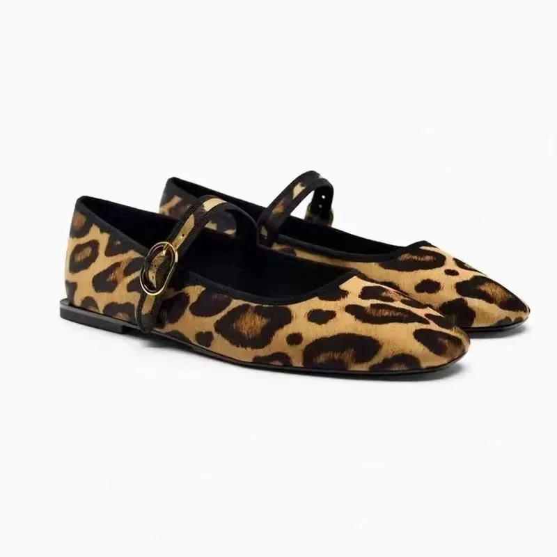 Женские балетки с леопардовым узором