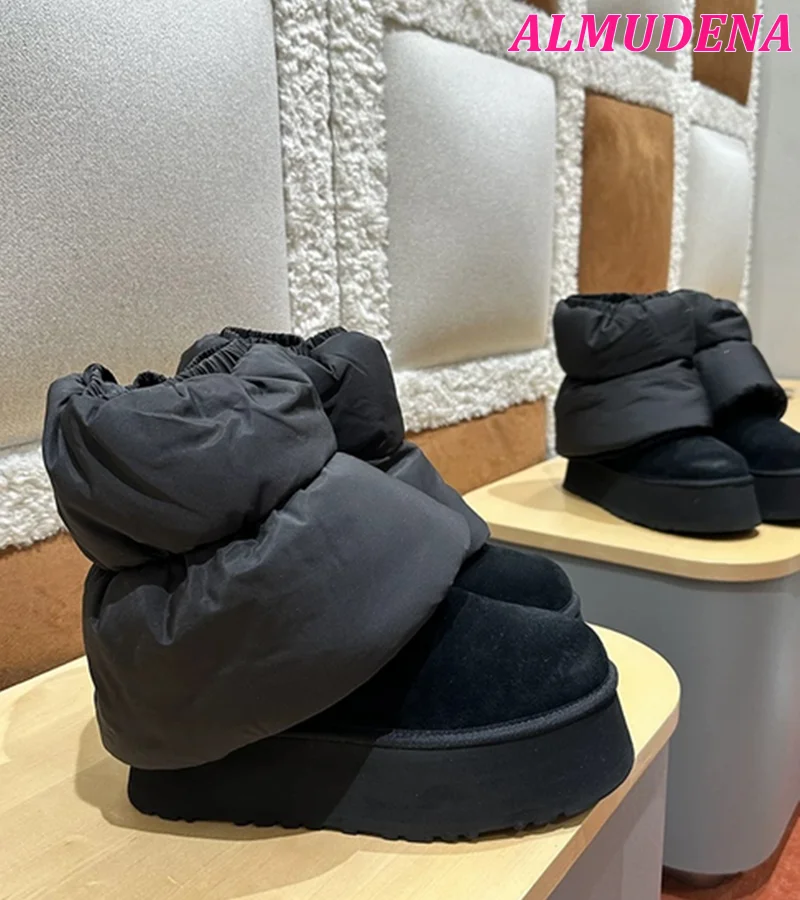 Женские зимние ботинки до середины икры на плоской платформе