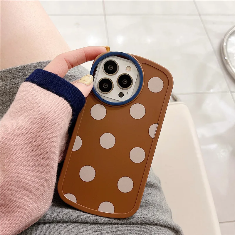 

Suitable for iPhone 13 fat hole phone case Apple 12PROMAX cute wave point XXSXRXSMAX