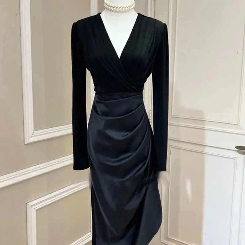 

Женское однотонное платье с длинным рукавом и V-образным вырезом