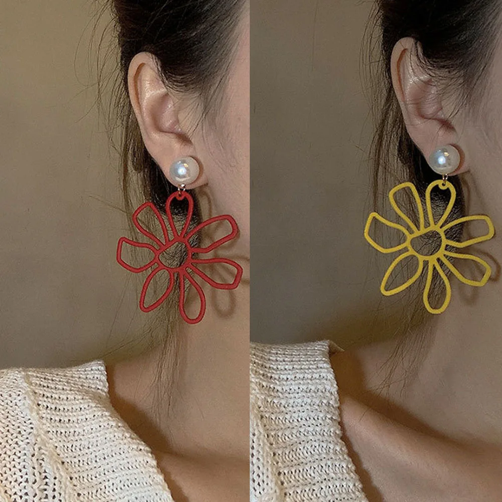 

Korean Fashion Statement Colorful Hollow Flower Earrings for women Metal Geometric Stud Earrings Temperament 2022 Jewelry Gifts