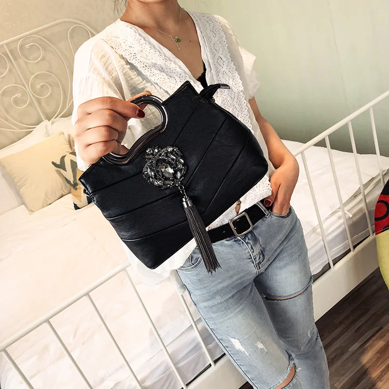 Luxury Diamond Inlaid Tassel Handbag European And American Fashion Metal Shoulder Strap Messenger Bag Fashion Casual Versatile