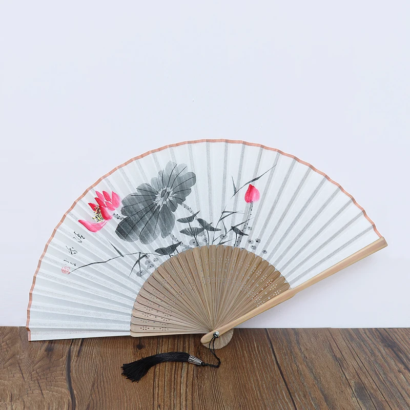 

Chinese Style Folding Fan Silk Cloth Hand-painted Fan Wedding Hand Fan Home Daily Use Hand-cranked Fan Dance Lovers Crafts