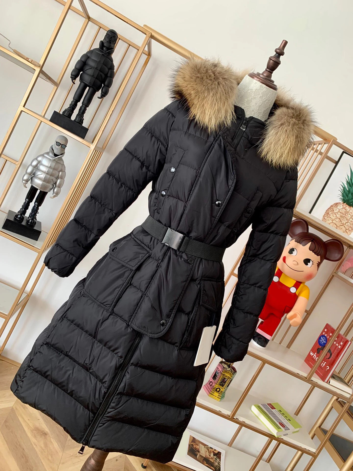 

Осенне-зимняя женская тонкая пуховая куртка с длинным поясом