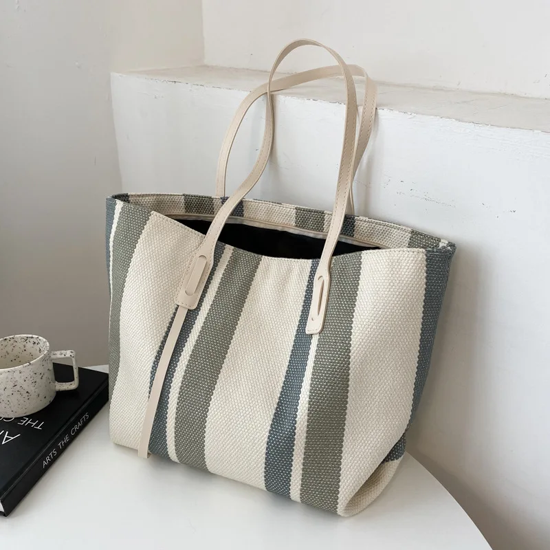 luxury designer Large-capacity women's shoulder bag for women's 2022 new simple vertical striped casual tote bag fashion handbag