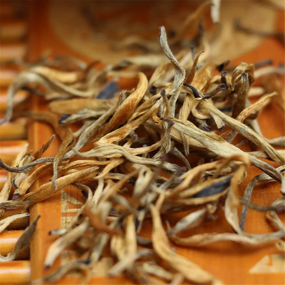 

2022 Nonpareil Fengqing Dian Hong Golden Buds * Yunnan Black Dianhong