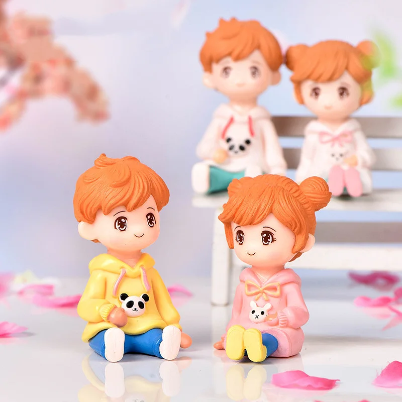 

2Pcs/set Creative Miniature Ornaments Boy Girl Guitar Fleece Sweety Lovers Couple Figurines Craft Fairy Resin Dolls Accessories
