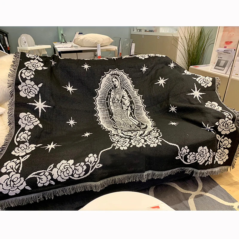 

Maria Blanket The Virgin Mary Tapestry Office Air Conditioning Red Black Blankets Nap Blanket Living Room Sofa Ornaments
