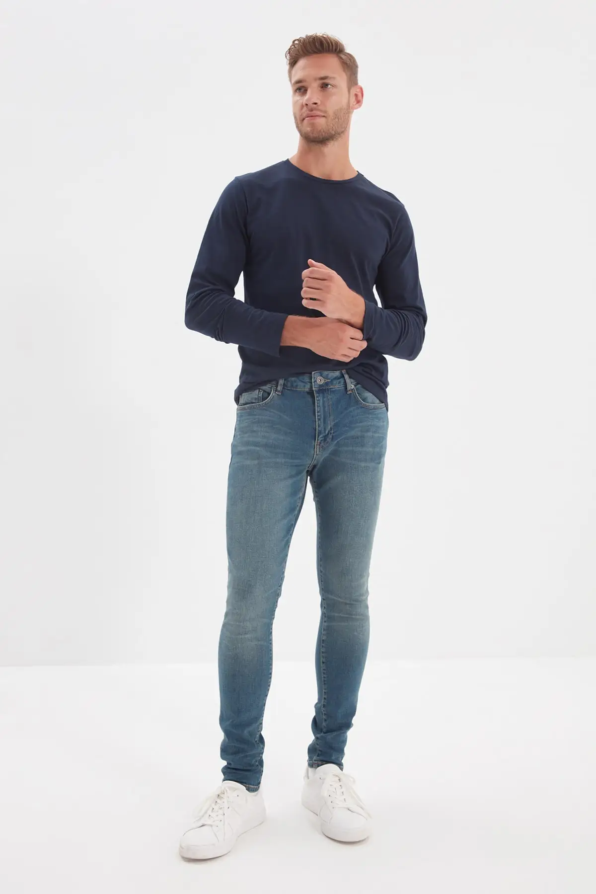

Trendyol Male Skinny Fit Jeans TMNAW22JE0018