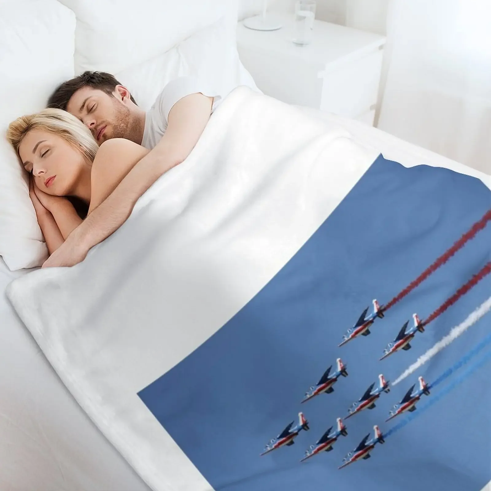 Декоративное одеяло Patrouille de France over Yorktown Virginia самое мягкое для дивана волосатые