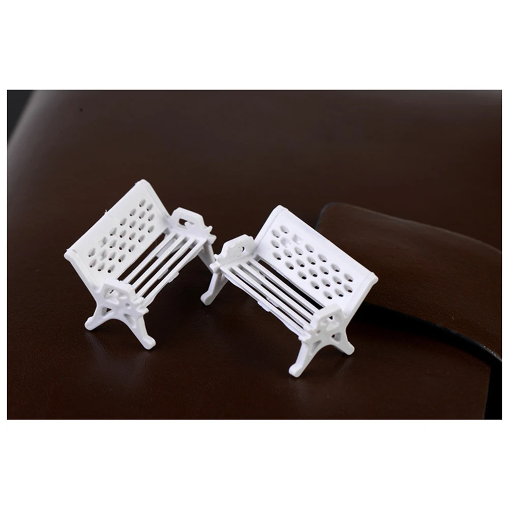 Столы и стулья модели в масштабе 1:87 10/12 шт.