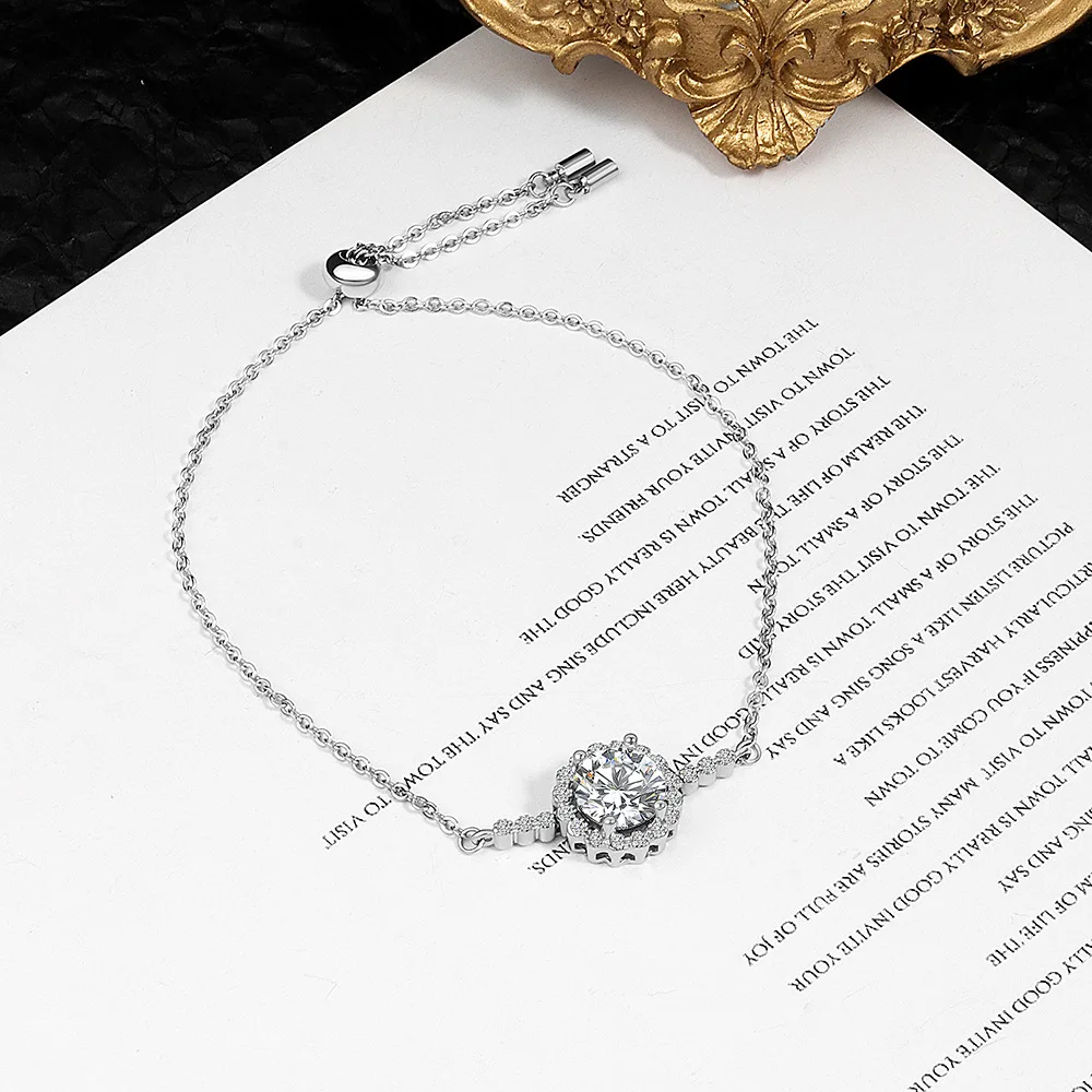 

Silver Color Shiny Pavé Zircon Girlfriend Bracelet Female Fashion Simple Student Jewelry Accessories Birthday Gift
